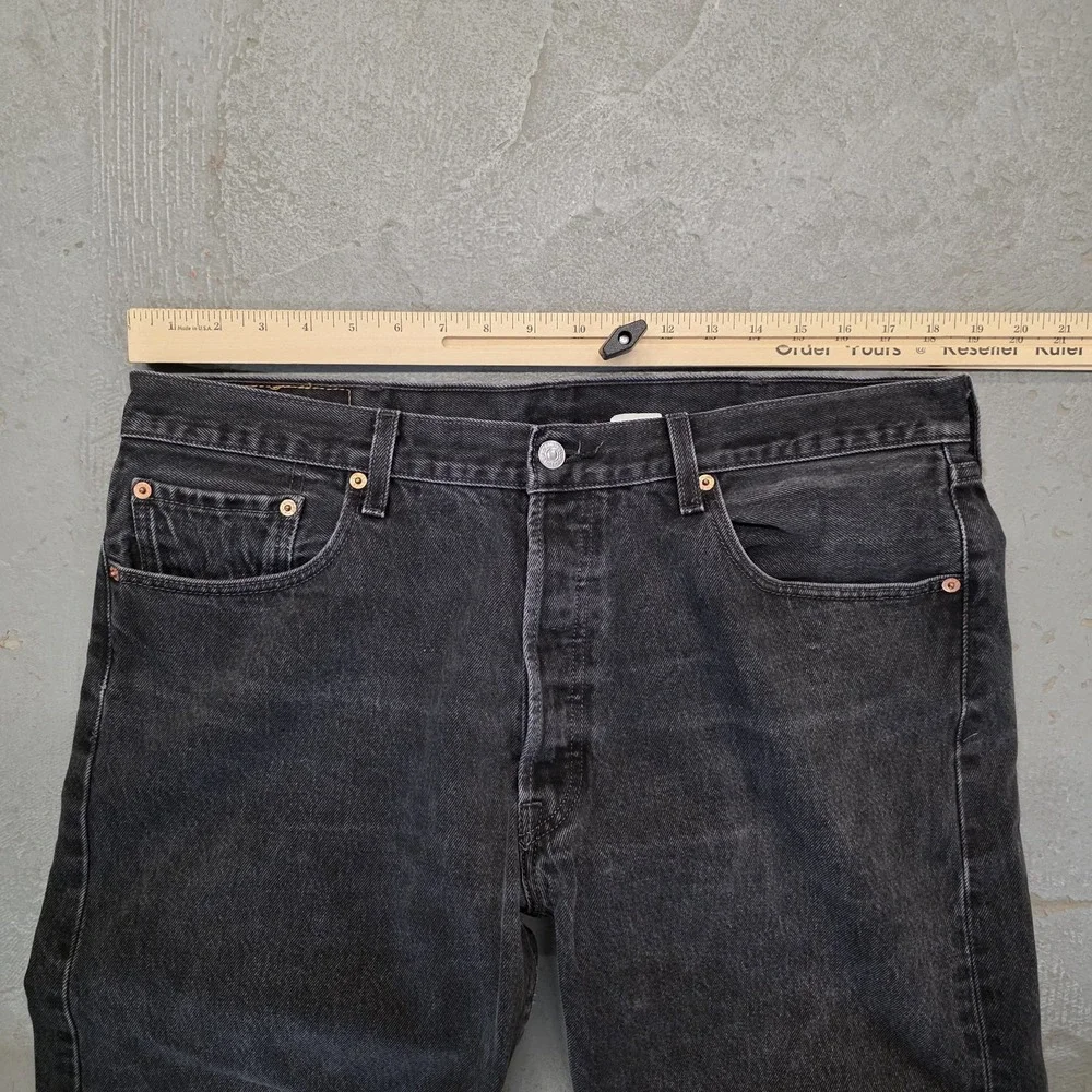 Levi's 501 XX Jeans Mens 38x31 Black Straight Fit Button Fly 00501-0660 Vintage